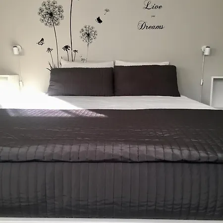 Rentalis Flat